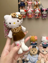Load image into Gallery viewer, [日本] Sanrio 81 Hello Kitty 长脚吊饰
