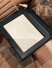 Load image into Gallery viewer, [欧美专柜] Nars 蜜粉饼
