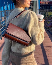 Load image into Gallery viewer, [韩国] Stand Oil 09 Butter bag Classic
