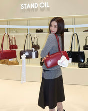 Load image into Gallery viewer, [韩国] Stand Oil 16 More Baguette Bag
