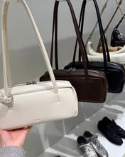 Load image into Gallery viewer, [韩国] Stand Oil 16 More Baguette Bag
