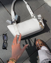 Load image into Gallery viewer, [韩国] Stand Oil 35 Boat Bag
