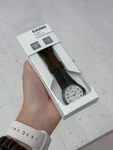 Load image into Gallery viewer, [日本] CASIO 01 手表

