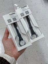 Load image into Gallery viewer, [日本] CASIO 02 手表
