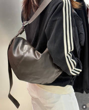 Load image into Gallery viewer, [日本] Adidas 25 饺子包
