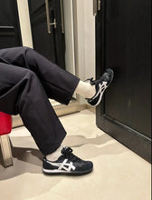 Load image into Gallery viewer, [日本] Onitsuka Tiger SERRANO
