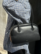 Load image into Gallery viewer, [韩国] Stand Oil 39 Momo Bag Large
