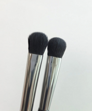 Load image into Gallery viewer, [韩国Daiso] Palette 17 眼妆刷套装
