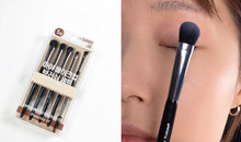 Load image into Gallery viewer, [韩国Daiso] Palette 17 眼妆刷套装
