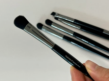Load image into Gallery viewer, [韩国Daiso] Palette 17 眼妆刷套装
