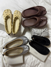 Load image into Gallery viewer, [韩国] Paes Leather String Flat 03
