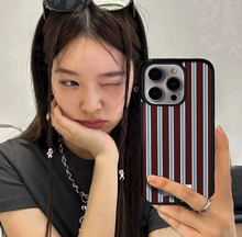 Load image into Gallery viewer, [韩国] NineteenFriday 手机壳 - Striped Vinty
