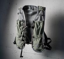 Load image into Gallery viewer, [韩国] rnrn 12 Crew Vest 机能跑步背心
