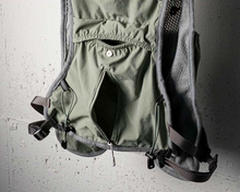 Load image into Gallery viewer, [韩国] rnrn 12 Crew Vest 机能跑步背心
