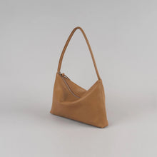 Load image into Gallery viewer, [韩国] Bucks &amp; Leather 10
