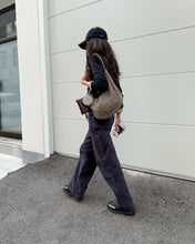 Load image into Gallery viewer, [韩国] Bucks &amp; Leather 50
