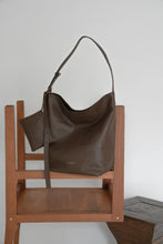 Load image into Gallery viewer, [韩国] Bucks &amp; Leather 84

