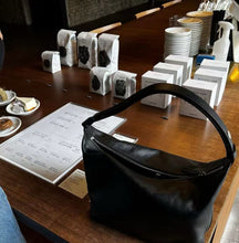 Load image into Gallery viewer, [韩国] Bucks &amp; Leather 21
