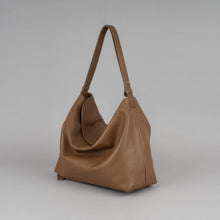 Load image into Gallery viewer, [韩国] Bucks &amp; Leather 01
