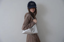 Load image into Gallery viewer, [韩国] Bucks &amp; Leather 10
