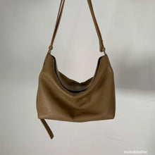 Load image into Gallery viewer, [韩国] Bucks &amp; Leather 02
