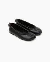 Load image into Gallery viewer, [韩国] Paes Leather String Flat 04
