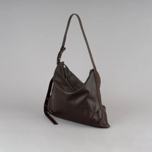 Load image into Gallery viewer, [韩国] Bucks &amp; Leather 06

