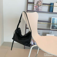 Load image into Gallery viewer, [韩国] Bucks &amp; Leather 05
