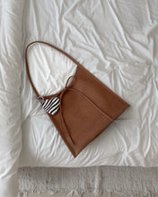 Load image into Gallery viewer, [韩国] Bucks &amp; Leather 76
