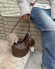 Load image into Gallery viewer, [韩国] Bucks &amp; Leather 07
