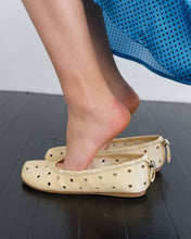 Load image into Gallery viewer, [韩国] Paes Leather String Flat 03
