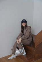 Load image into Gallery viewer, [韩国] Bucks &amp; Leather 10
