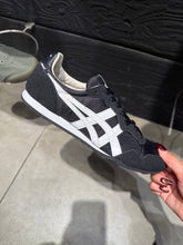 Load image into Gallery viewer, [日本] Onitsuka Tiger Serrano
