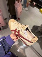 Load image into Gallery viewer, [日本] Onitsuka Tiger MEXICO 66 SD VIN
