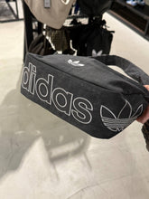 Load image into Gallery viewer, [日本] Adidas 02 腋下包
