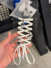 Load image into Gallery viewer, [日本] Adidas 23 鞋带挂件
