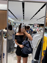 Load image into Gallery viewer, [韩国] LEE 56 抽绳水桶包
